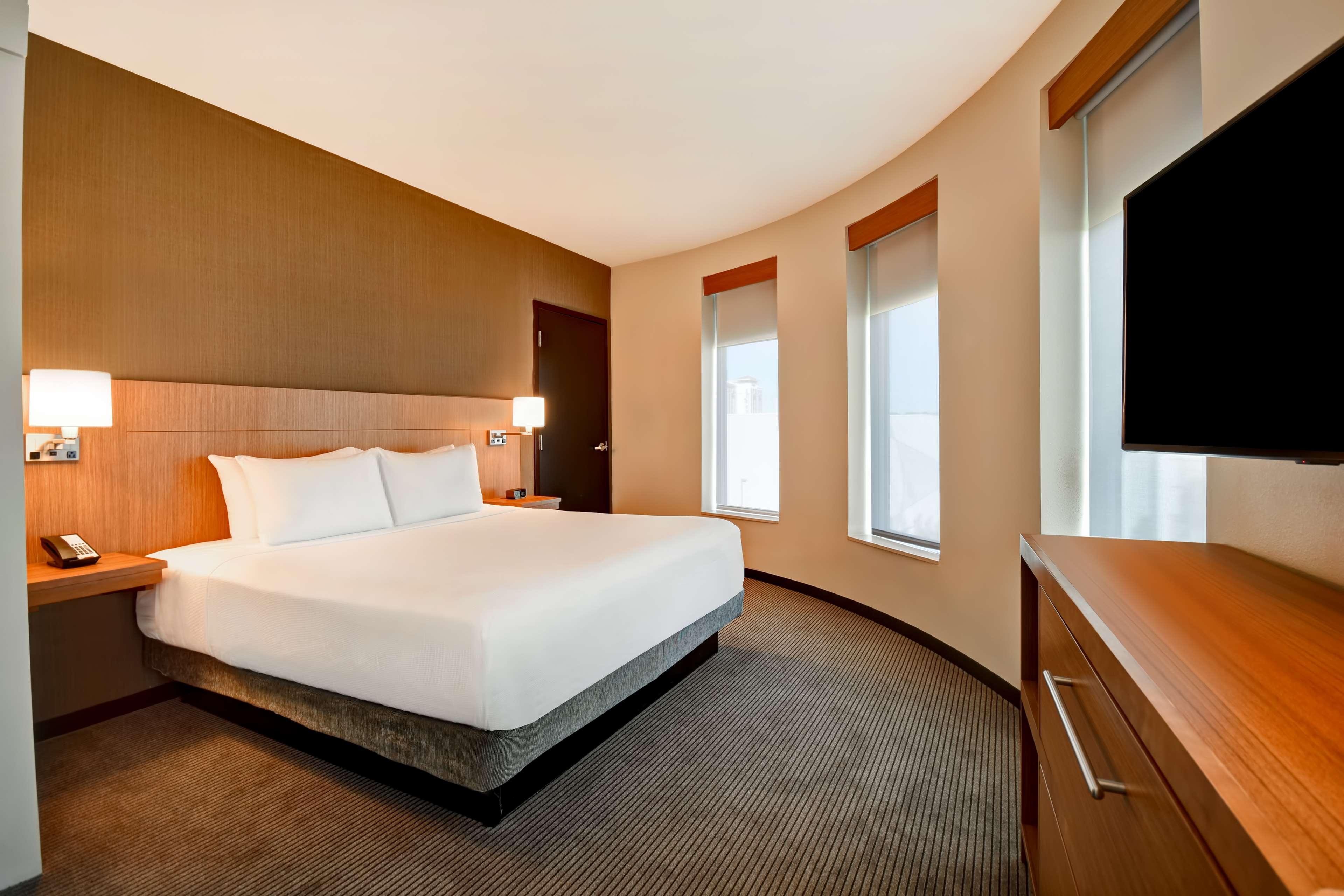 Hyatt Place Huntsville - Research Park - Redstone מראה חיצוני תמונה